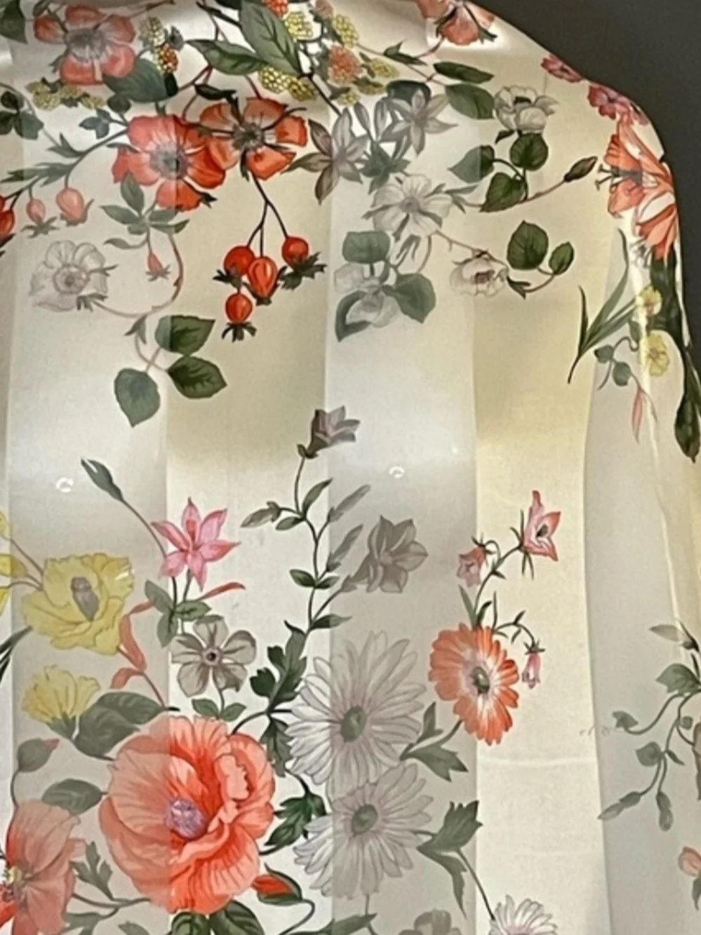 Valentino Garavani Silk Floral Scarf 34 Inches Sq EUC - Picture 7 of 10